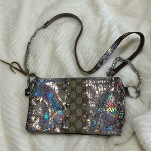 Stunner! GG Keep It Gypsy Unicorn Rainbow Holographic Crossbody faux snakeskin